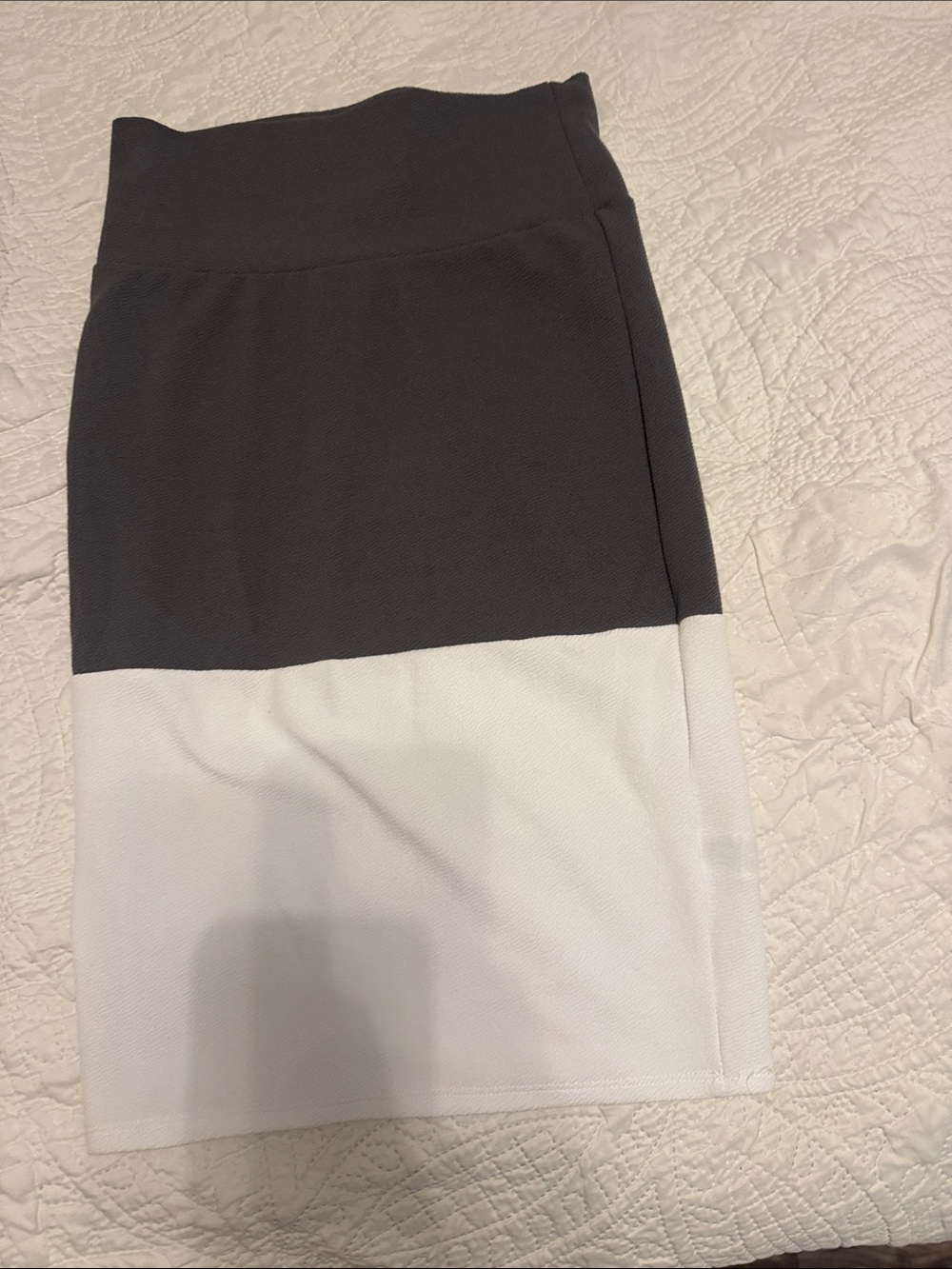 LuLaRoe Grey and White Midi Colorblock Pencil Skirt